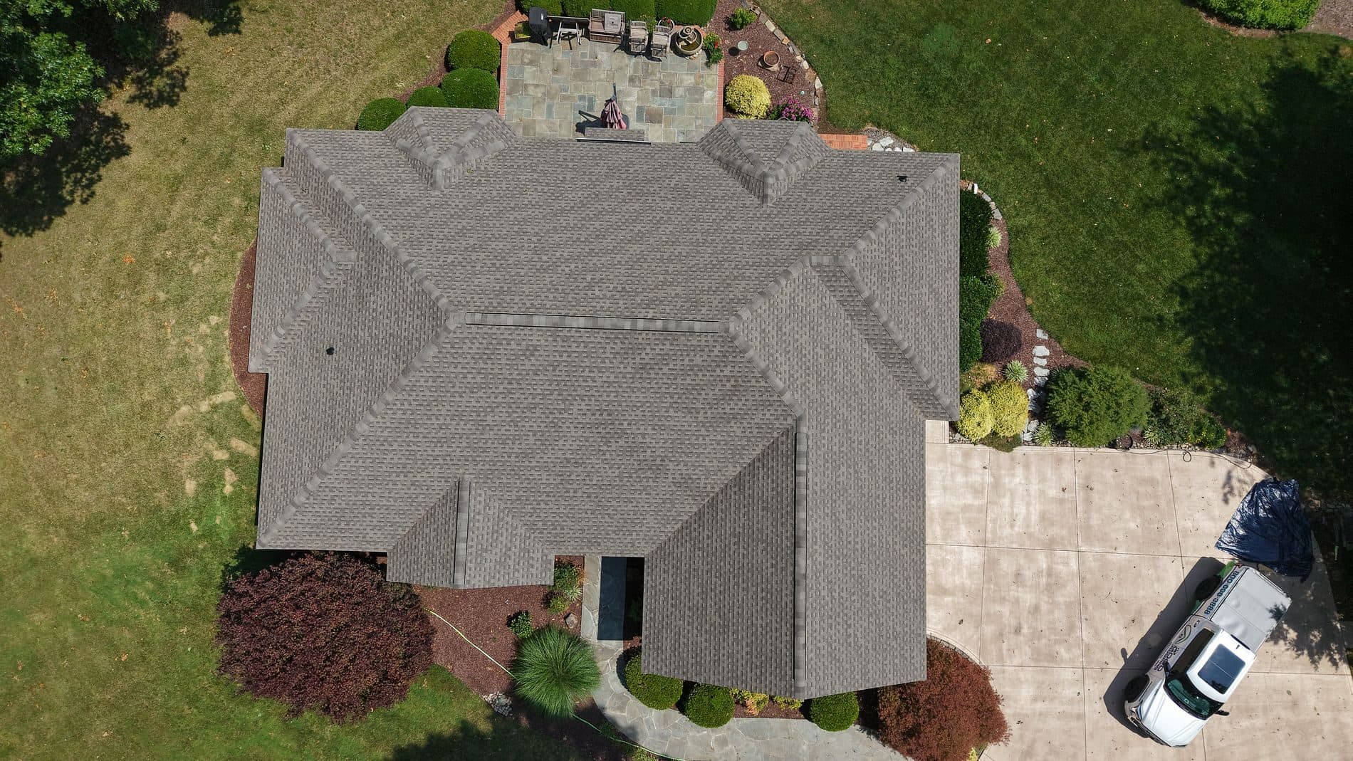 New architectural shingle roof in Charlotte NC