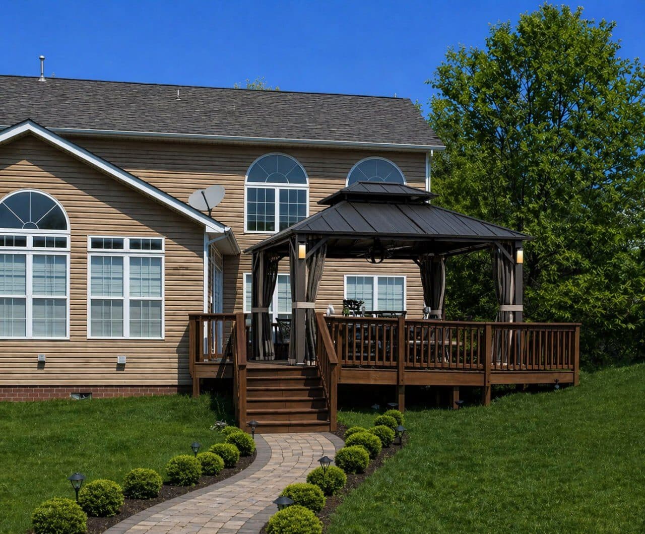 Outdoor gathering on a Carolina lawn