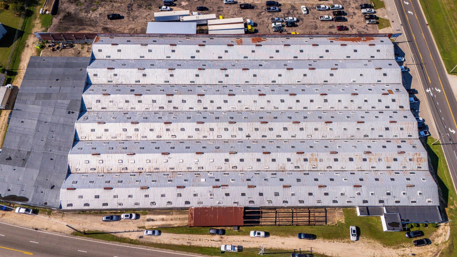 Commercial roofing and construction