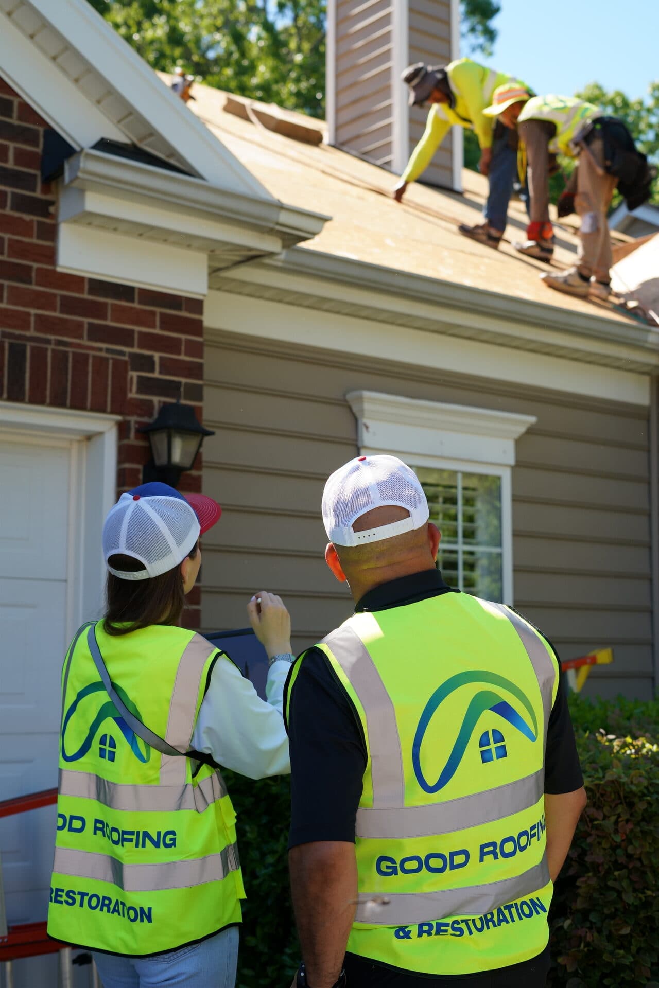Good Roofing crew at work
